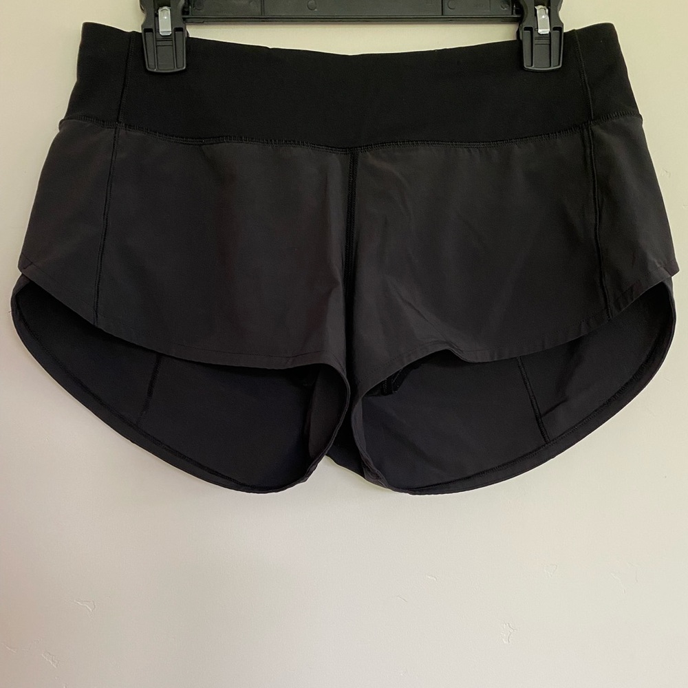 Lululemon Black Speed Up Low-Rise Lined Shorts size 6